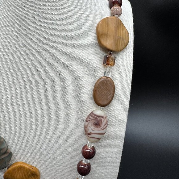 Statement Necklace Chunky Eclectic Glass Beads and Sea Shell Pendant - Picture 4 of 10